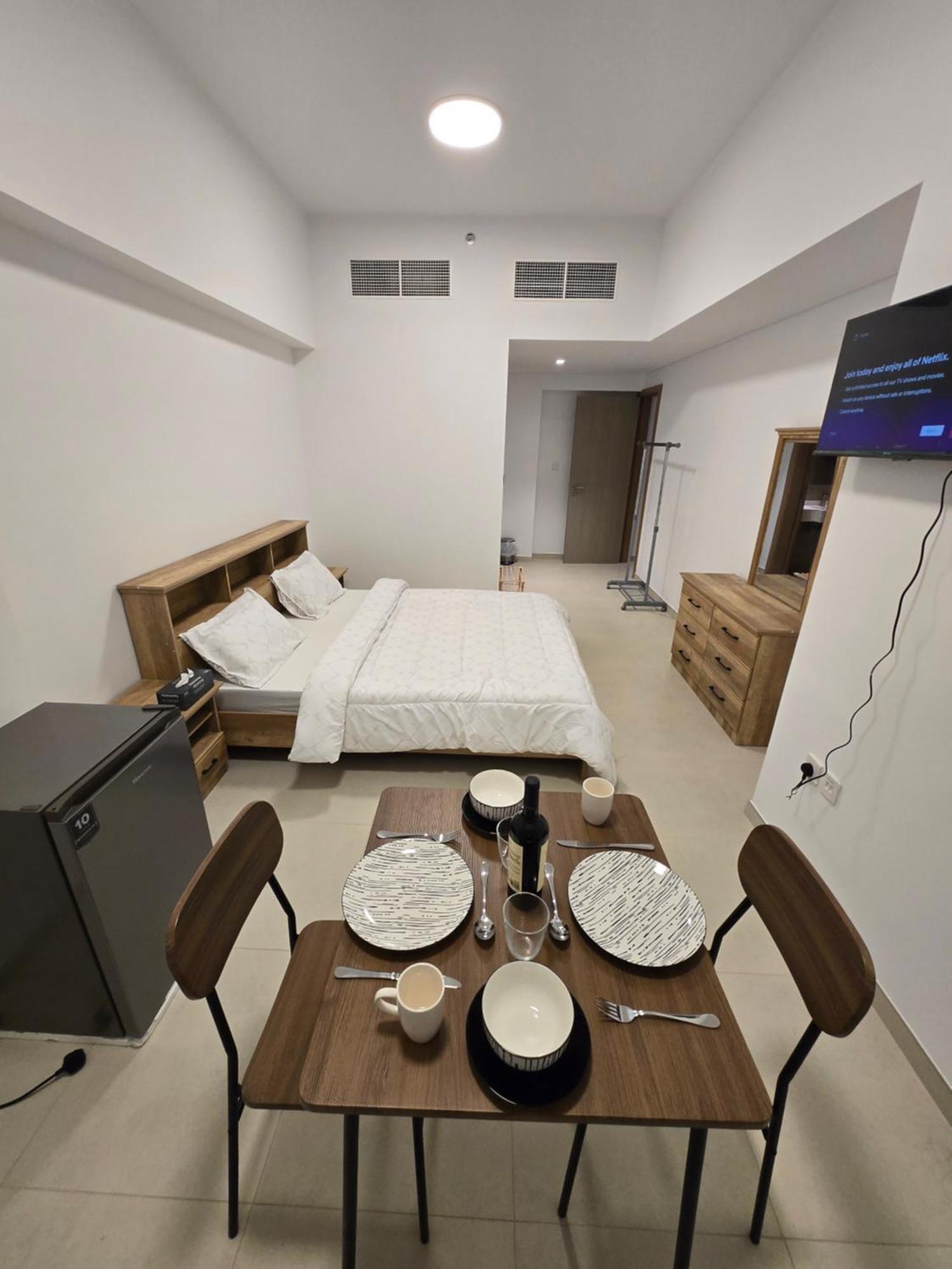 Apartment Oshare Modern Living *